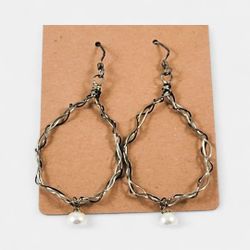 Sterling Silver Twisted Wire With Dangle Pearl