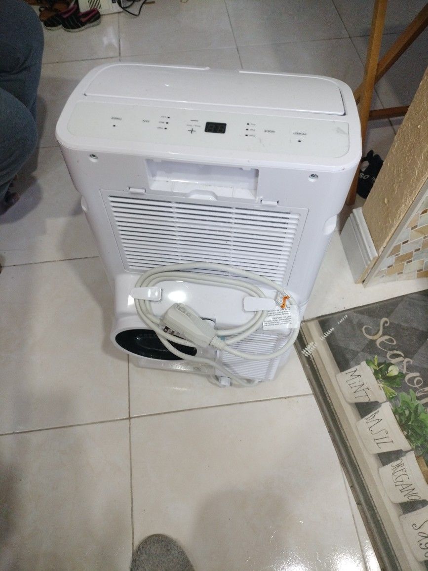 Portable AC Made By General Electric