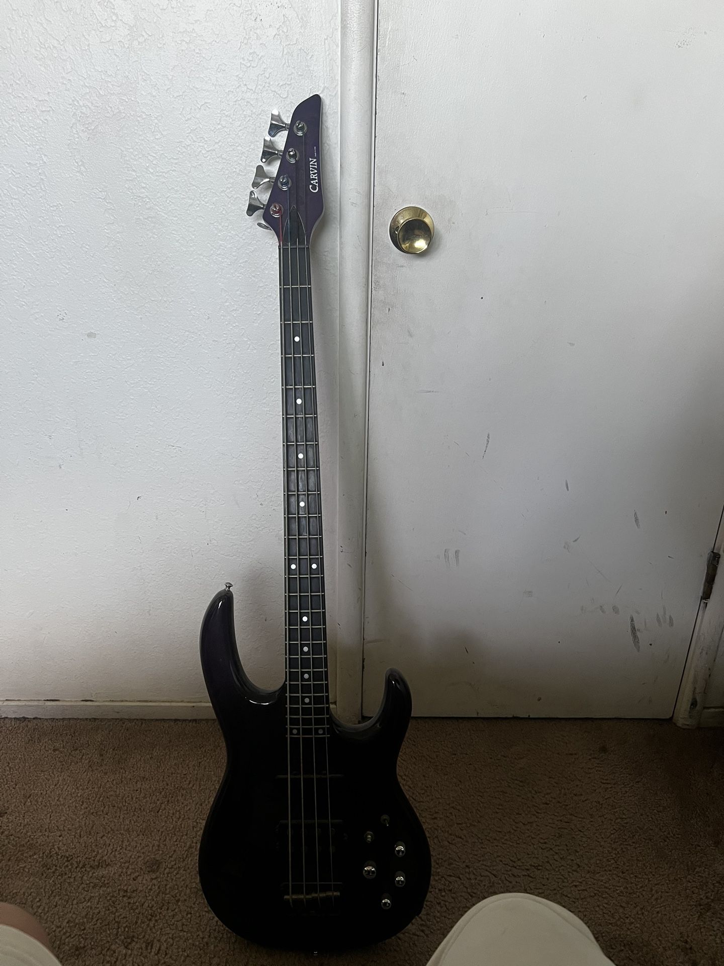 Carvin Bass