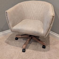 Chic Desk Chair 