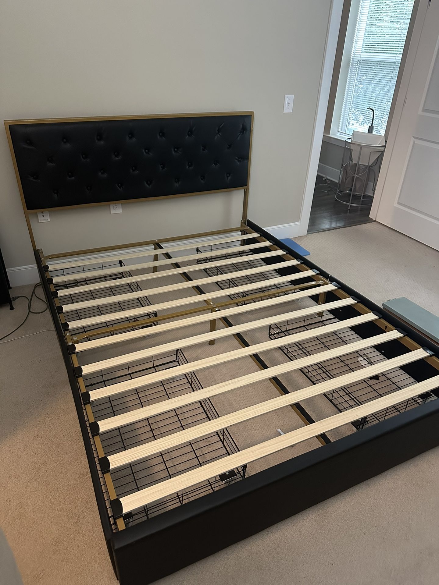 Queen Bed Frame With 4 Storage Drawers