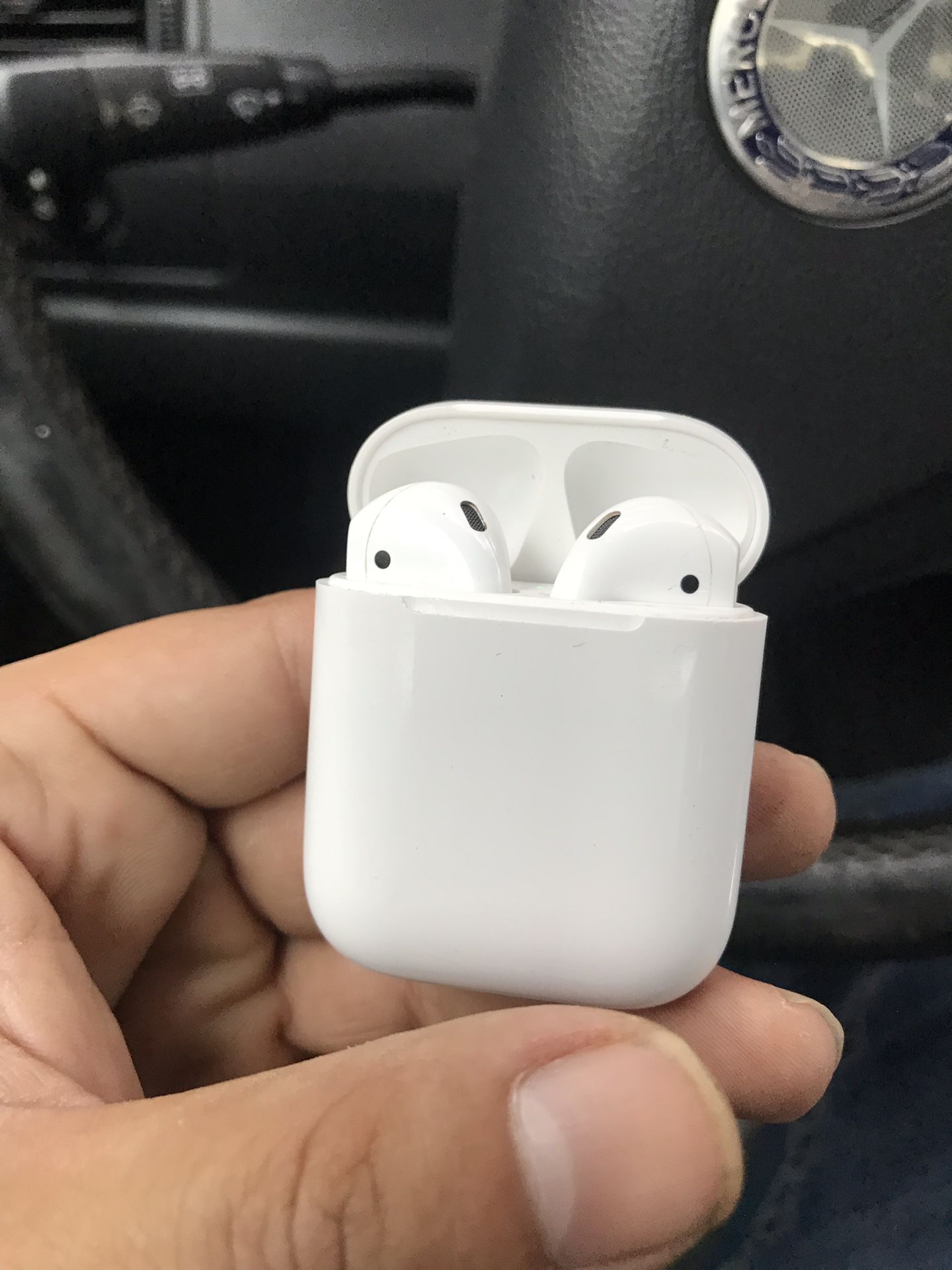 Apple air pods