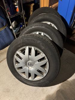 16” Toyota sienna stock wheel and tires