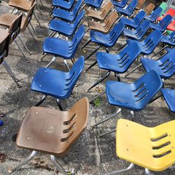 Virco Blue Green Brown Red 9000 Series Children's School Classroom Chairs Chair