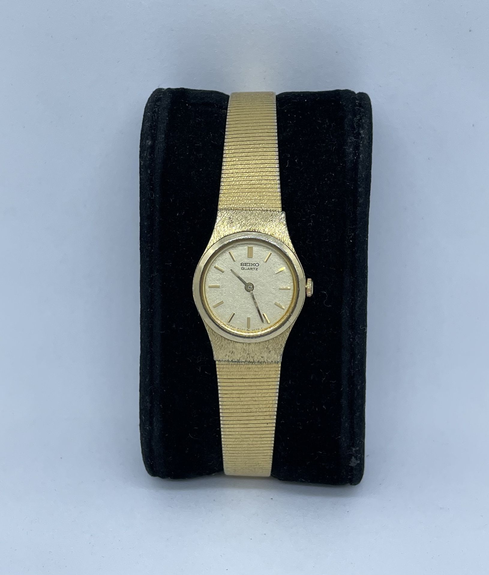 Vintage Seiko 2C20-0029 ~ Women's Gold Tone Quartz Watch ~ 4N1093 ~ New  Battery for Sale in Tustin, CA - OfferUp