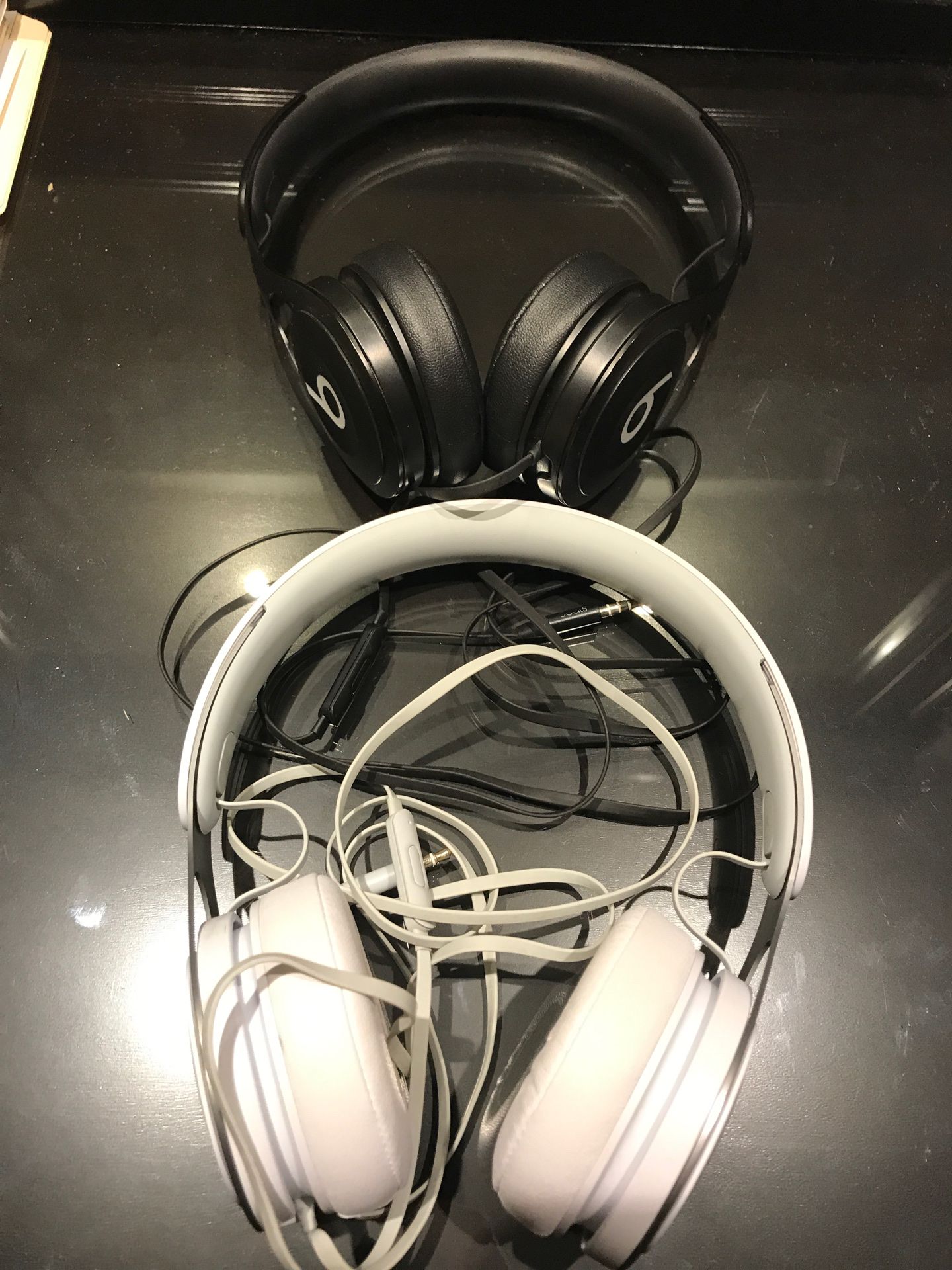 2 Beats by Dr. Dre - Beats EP Headphones - Black/White
