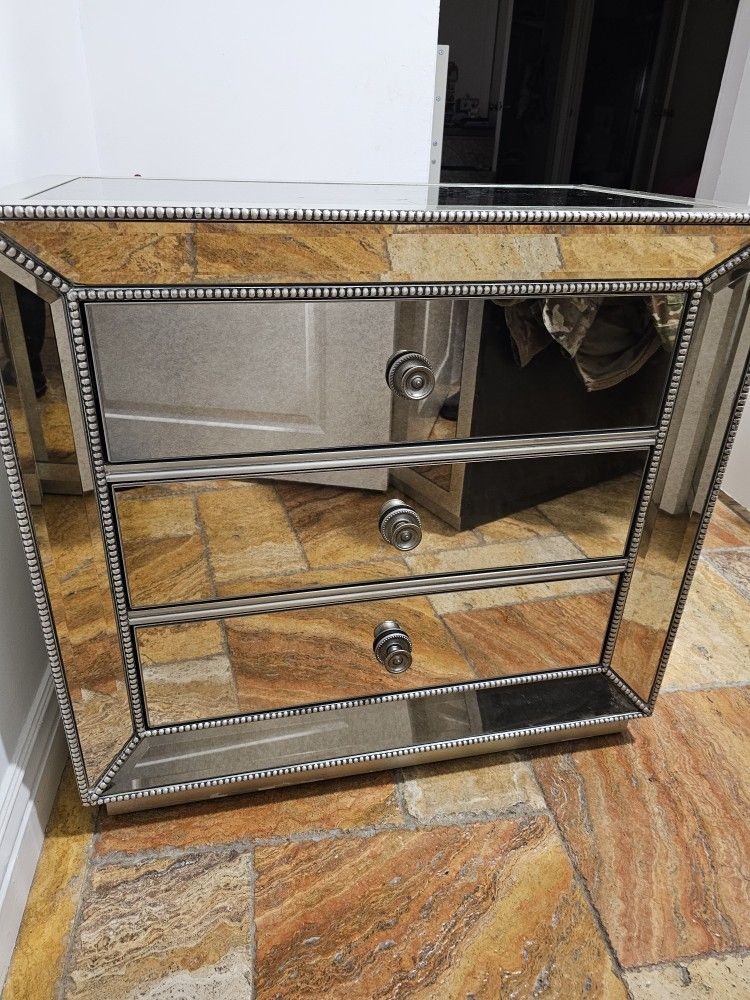 Bassett Mirror Company Living Room Murano Mini-Chest