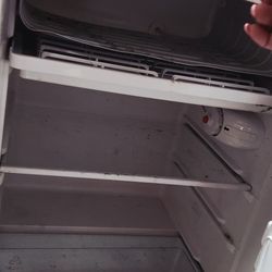 Magic Chef Refrigerator 