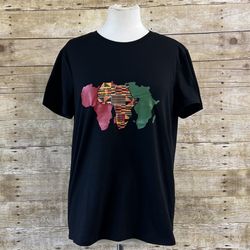 Black Size Large Women’s Graphic T-Shirt