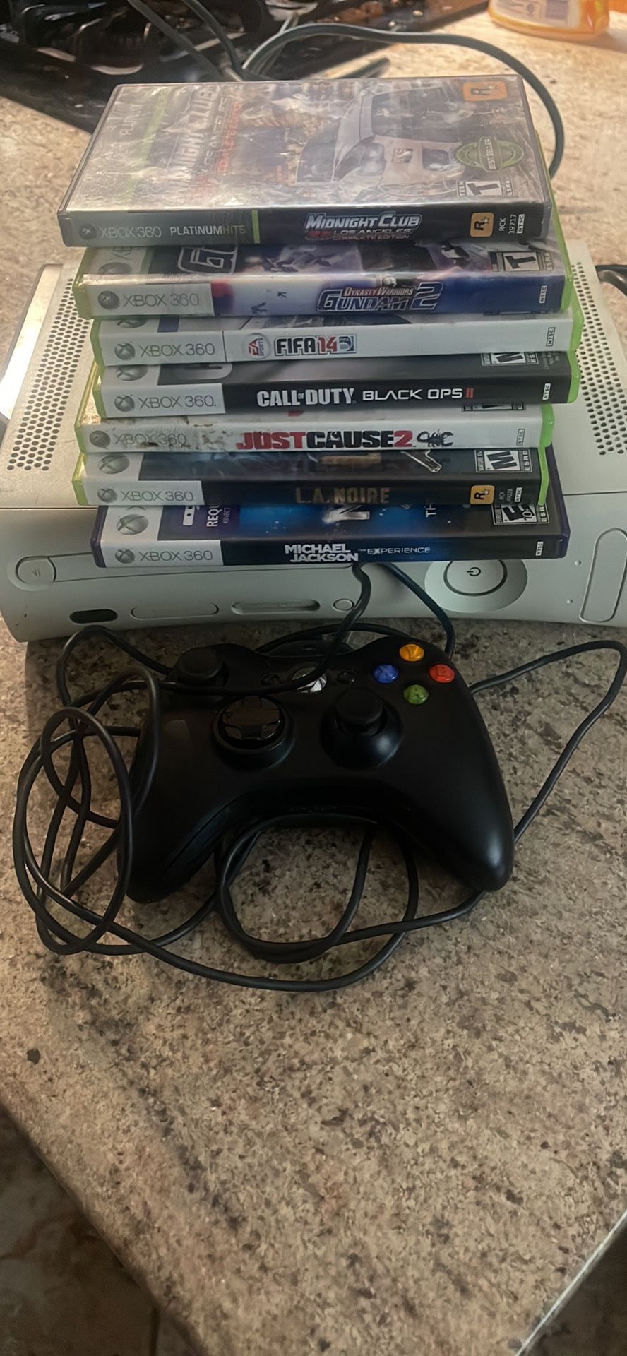 Xbox 360 120 Gig White And Controller And Games