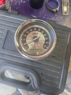 2004 HARLEY DAVIDSON TOURING CVO SPEEDOMETER