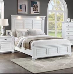 Queenn white plain with ortho Matres!!!!