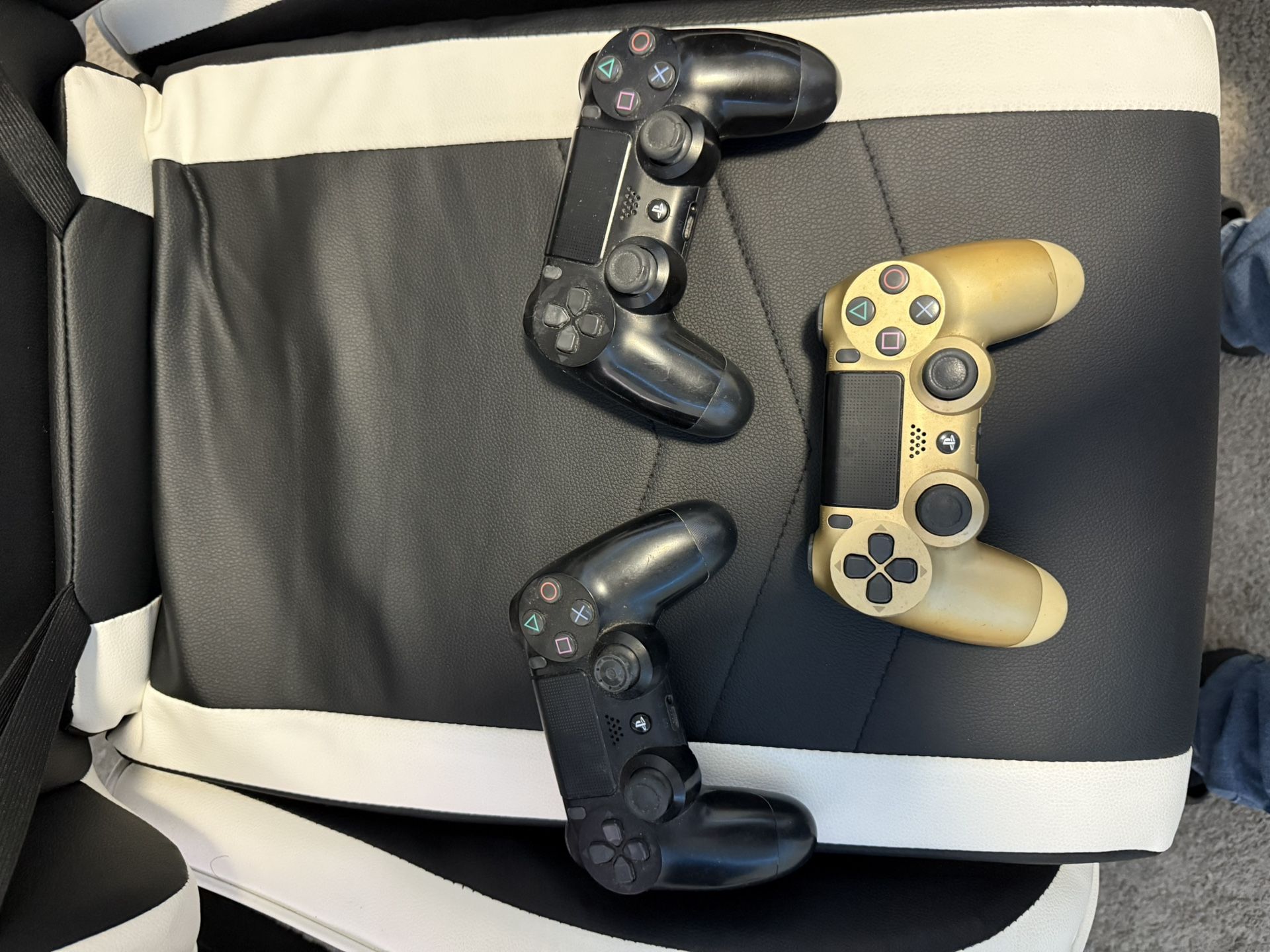PS4 Controllers