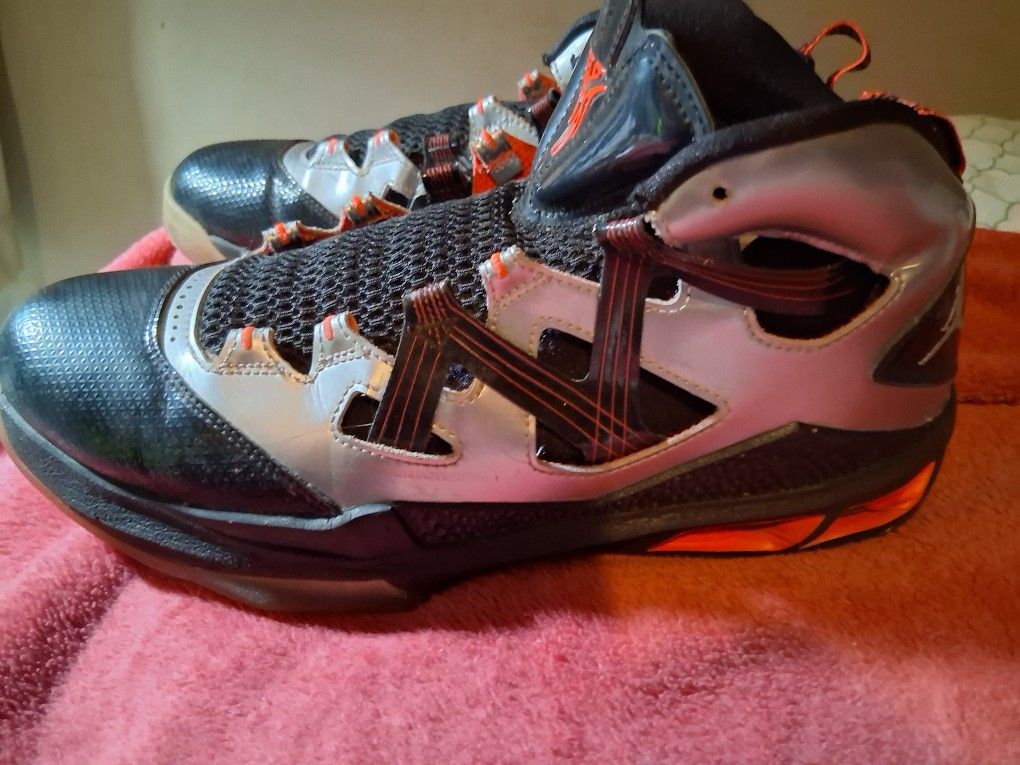 Jordan Melo M9 Metallic Size 11.5