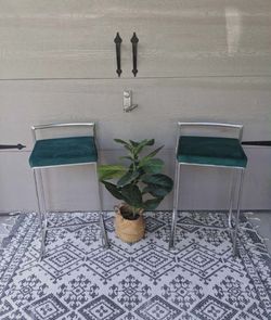 Green stackable Fuji barstools z02