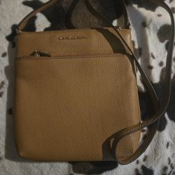 New Michael Kors Purse