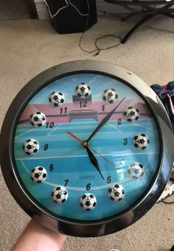 Quartz soccer clock