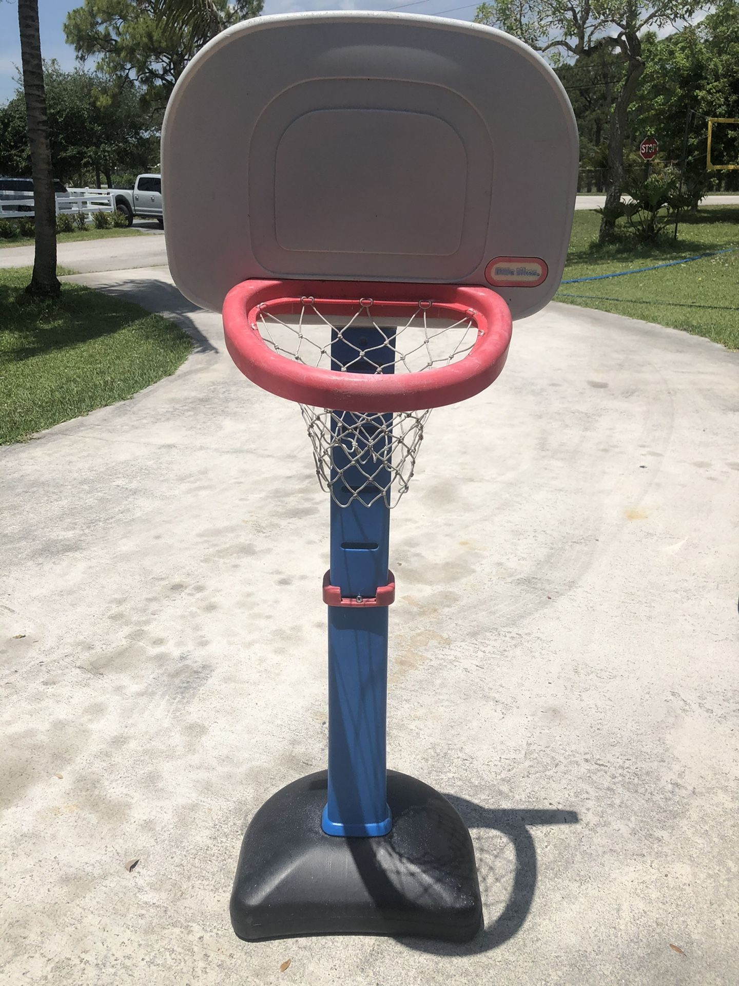 Basketball Hoop 