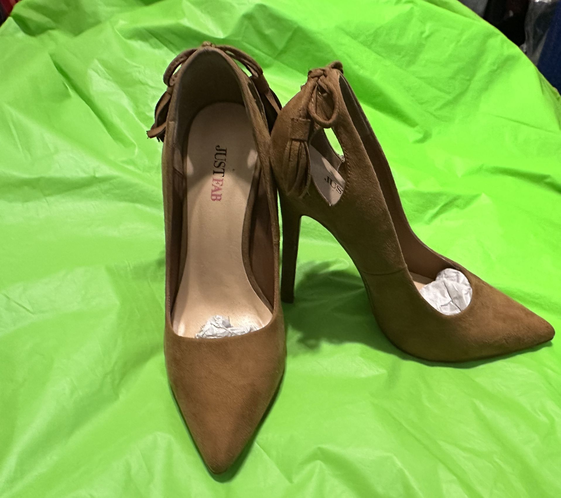 BROWN HIGH HEEL SHOES