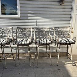 4 Bar Height Swivel Patio Chairs, these are in great condition.