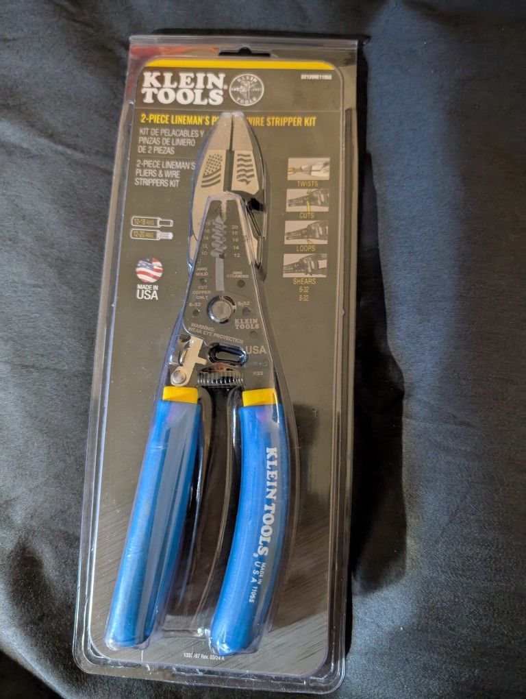 Klein Tools 2- Piece Lineman's Pliers & Wire Strips Kit 