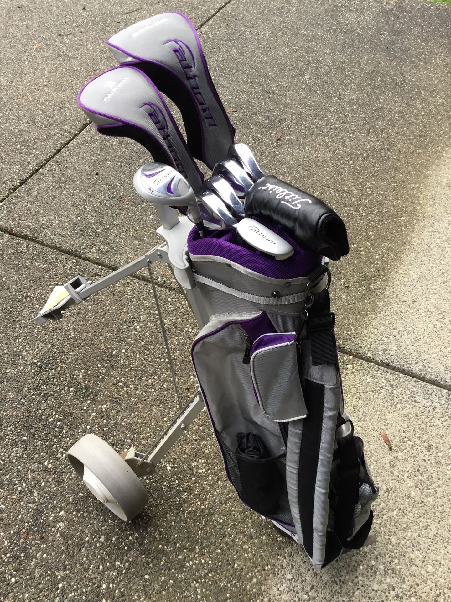 Women’s Right Hand Fathom Titanium Matrix Golf Set Full Set Of Clubs, Bag With Rain Hood and Pull Cart See Full Description