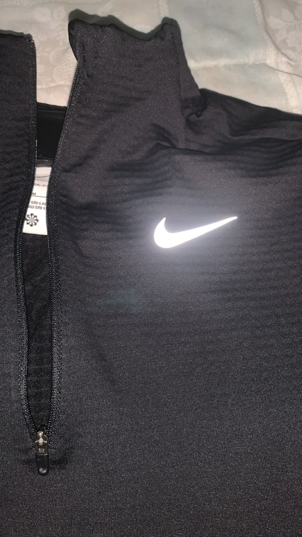 Medium Men’s Nike Therma- Fit Sweatshirt 