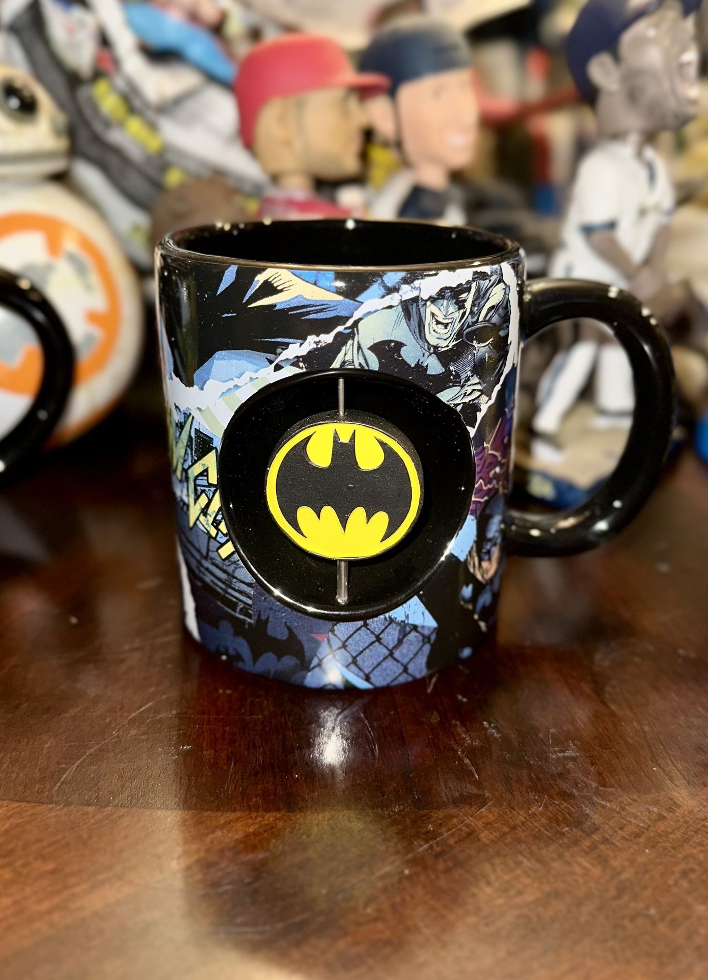 Batman Gotham City DC Comics Spinning Bat Logo Ceramic Coffee Mug