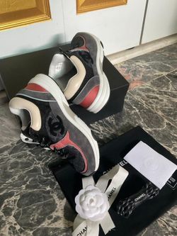 New designer sneakers with box size 5-6