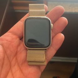 Apple Watch Series 4