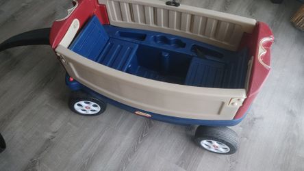 LiTTLE TIKES WAGON