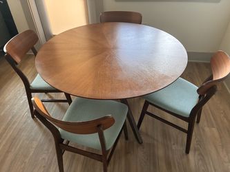 Round Wood Dining Table with 4 Chairs