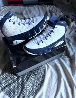 ❄️ Icy UNC 9 Jordans VNDS- Pristine, No Smudges or Scratches! 10/10 Condition, Must See! 🏀