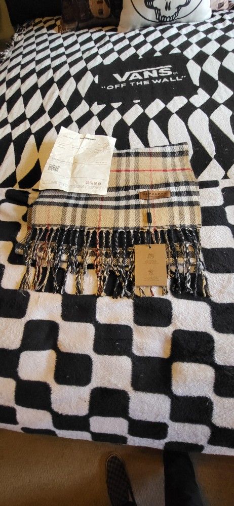 Burberry Reversible Cashmere Scarf
