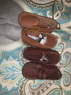Zapatos de bebe nuevos piel