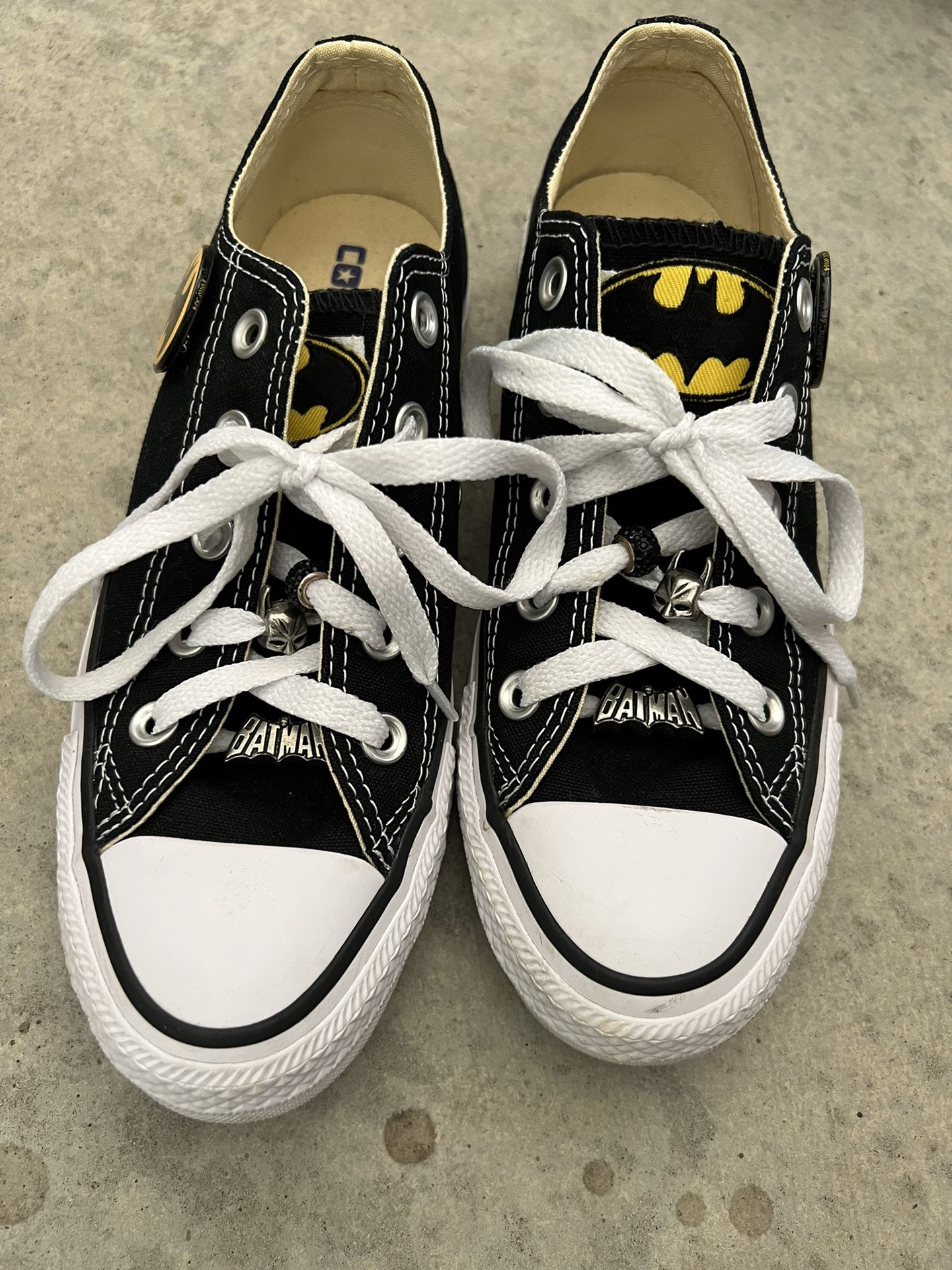Custom Made Batman Low Top Converse Shoes- Size Men’s 4, Women’s 5