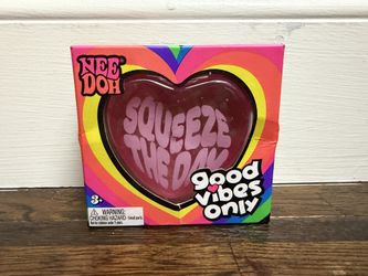 RARE NeeDoh Squishy Good Vibes Only Glitter Heart Pink “SQUEEZE THE DAY" NEW