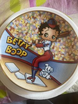 Betty Boop Hand Painted Sculptures bundled