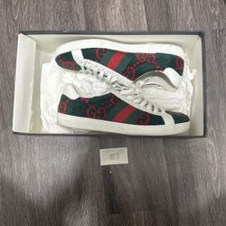 Gucci Shoes for Sale in Houston, TX - OfferUp