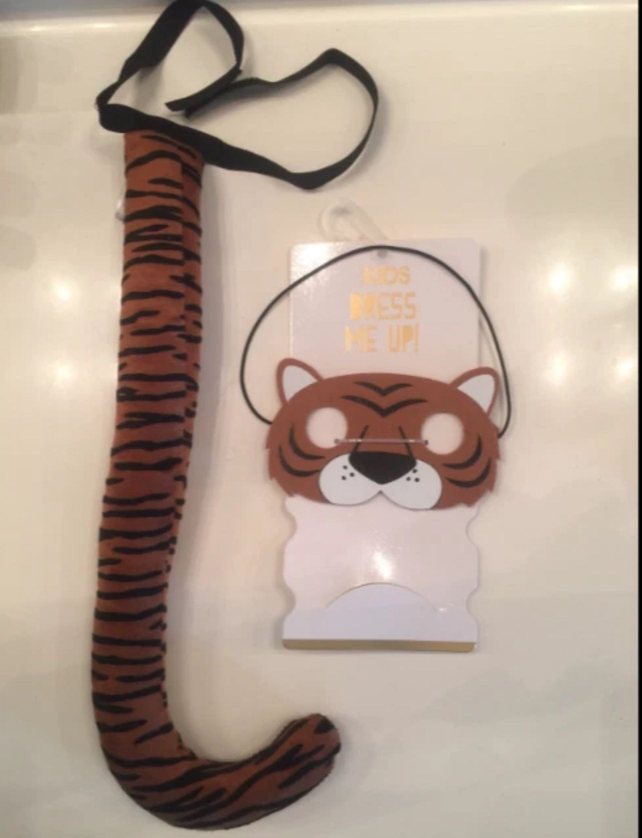 KIDS BOYS GIRLS TIGER MASK AND TAIL DRESS UP HALLOWEEN COSTUME SET