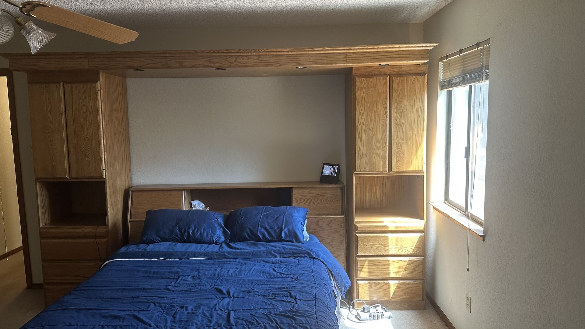 King Size Vintage Oak Bedroom Set