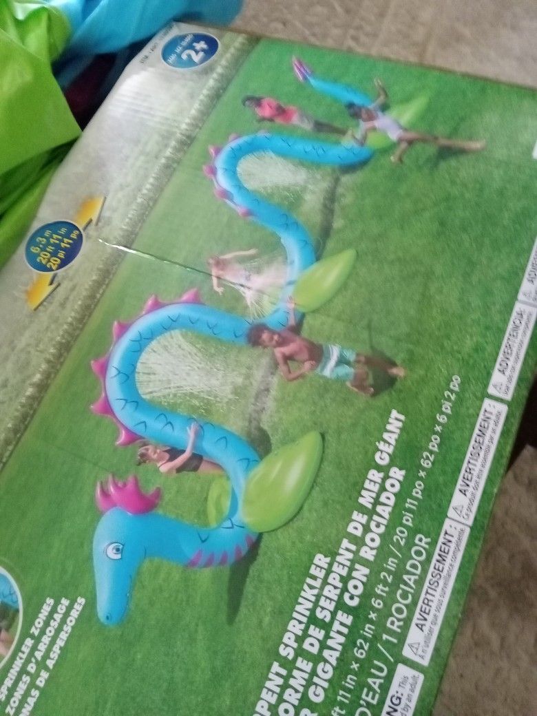 Huge Huge. Water Toy. 21 Feet. Over 6ft tall 3 Sprinkler Zones