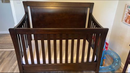 ***FREE Baby Crib***