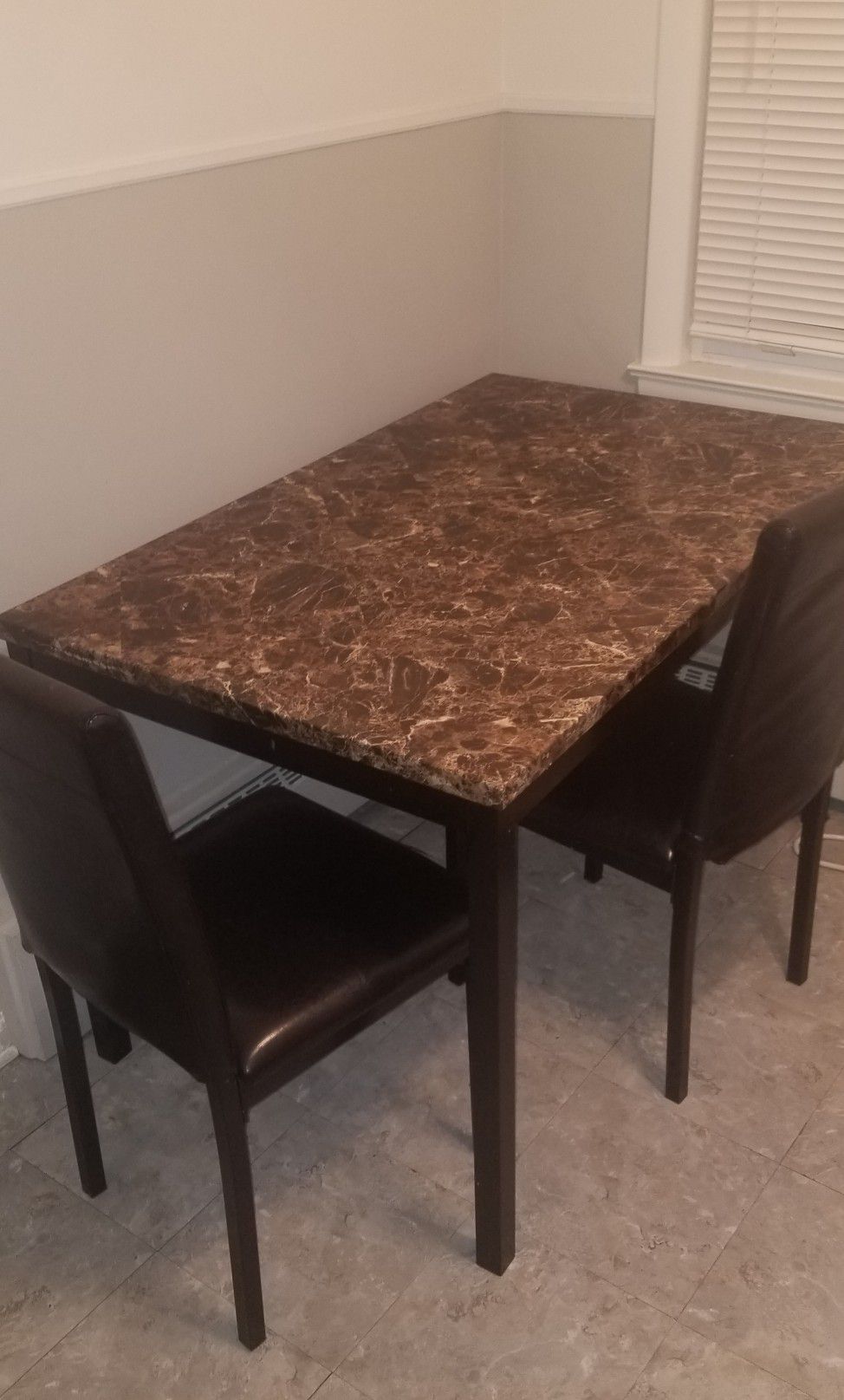 Brown Marble Like Table With 2 Chairs