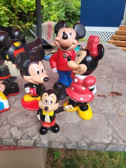 Disney Mickey & Minnie Mouse Figurines Lot