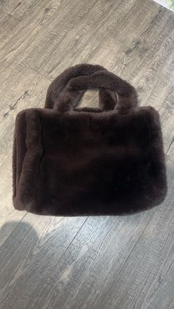 Brow fur purse