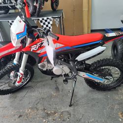 RFZ 150CC 4 Stroke Dirt Bike! Finance For $150 Down Payment!!