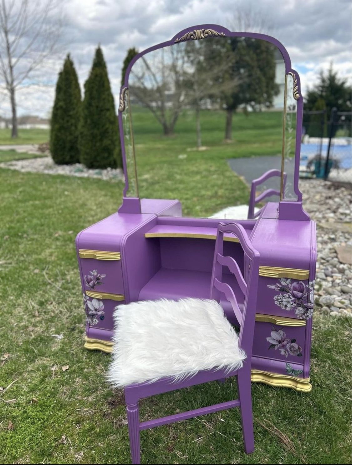 MakeUp& Vanity Chair 
