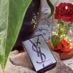 Yves Saint Laurent Black Opium Eau de Parfum Glitter