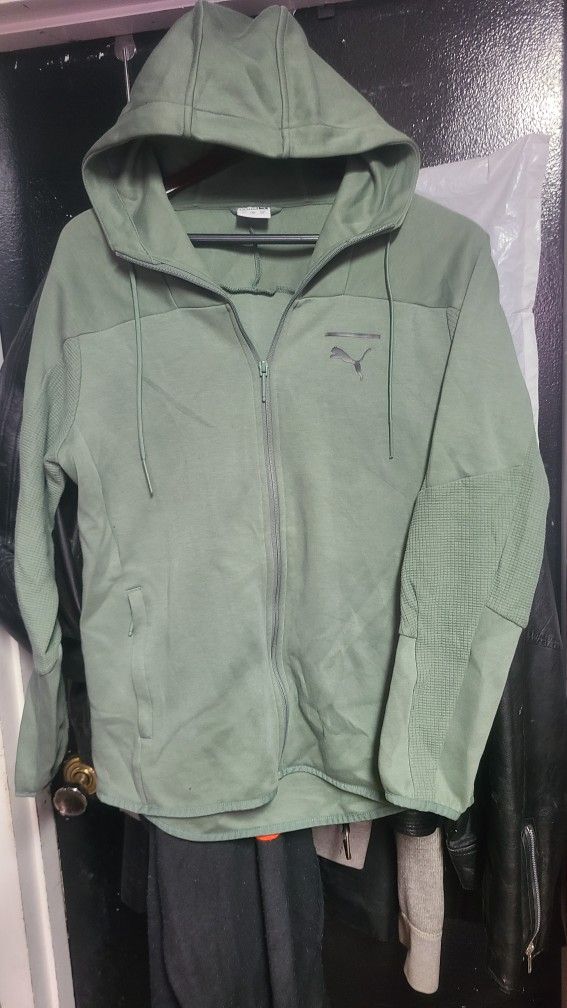 Puma Boys Hoodie Sweater $7
